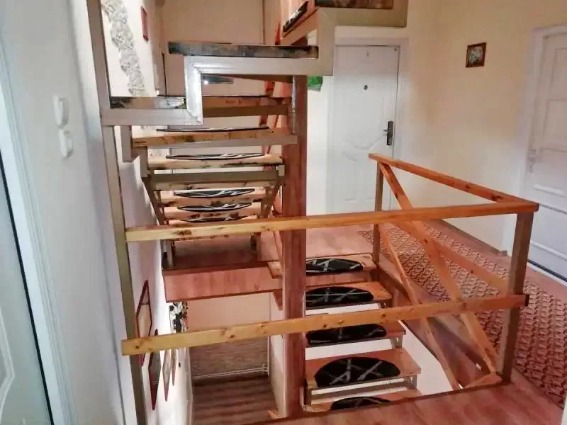 Sovata Cazare | Vilă (K0331-30) Imaginea poate fi supusă drepturilor de autor. Se recomandă contactarea titularului drepturilor.