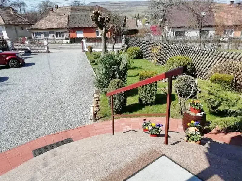 Sovata Cazare | Vilă (K0331-37) Imaginea poate fi supusă drepturilor de autor. Se recomandă contactarea titularului drepturilor.