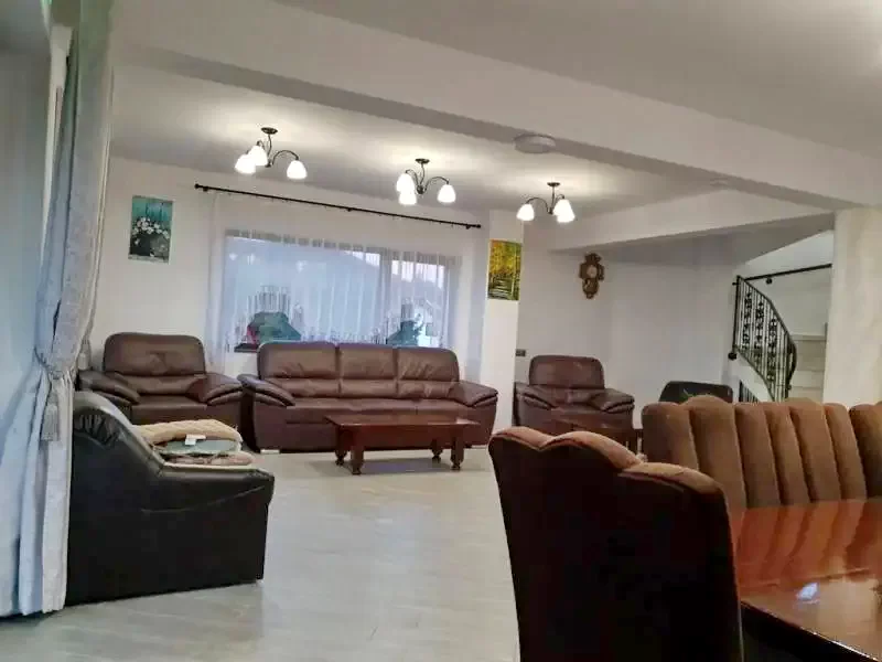 Colibița Cazare | Vilă (K1282-4) Imaginea poate fi supusă drepturilor de autor. Se recomandă contactarea titularului drepturilor. Colibița Cazare | Vilă (K1282-4) Imaginea poate fi supusă drepturilor de autor. Se recomandă contactarea titularului drepturilor.