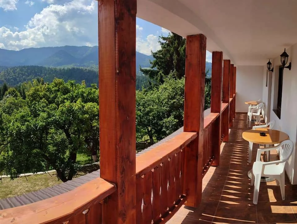 Colibița Cazare | Cabană (K1451-54) Imaginea poate fi supusă drepturilor de autor. Se recomandă contactarea titularului drepturilor.