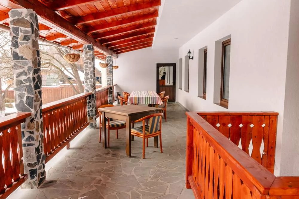 Colibița Cazare | Cabană (K1451-58) Imaginea poate fi supusă drepturilor de autor. Se recomandă contactarea titularului drepturilor.