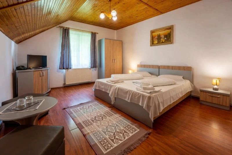 Sighișoara Cazare | Hotel*** (K1588-21) Imaginea poate fi supusă drepturilor de autor. Se recomandă contactarea titularului drepturilor. Sighișoara Cazare | Hotel*** (K1588-21) Imaginea poate fi supusă drepturilor de autor. Se recomandă contactarea titularului drepturilor.