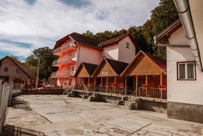 Sighișoara Cazare | Hotel*** (K1588-36) Imaginea poate fi supusă drepturilor de autor. Se recomandă contactarea titularului drepturilor. Sighișoara Cazare | Hotel*** (K1588-36) Imaginea poate fi supusă drepturilor de autor. Se recomandă contactarea titularului drepturilor.