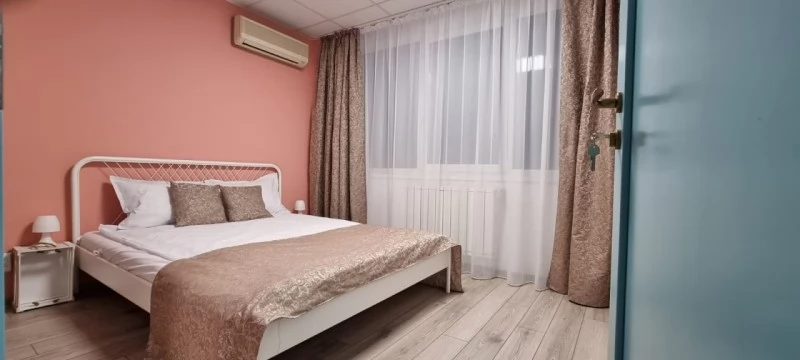 Deva Cazare | Pensiune (K1476-6) Imaginea poate fi supusă drepturilor de autor. Se recomandă contactarea titularului drepturilor. Deva Cazare | Pensiune (K1476-6) Imaginea poate fi supusă drepturilor de autor. Se recomandă contactarea titularului drepturilor.