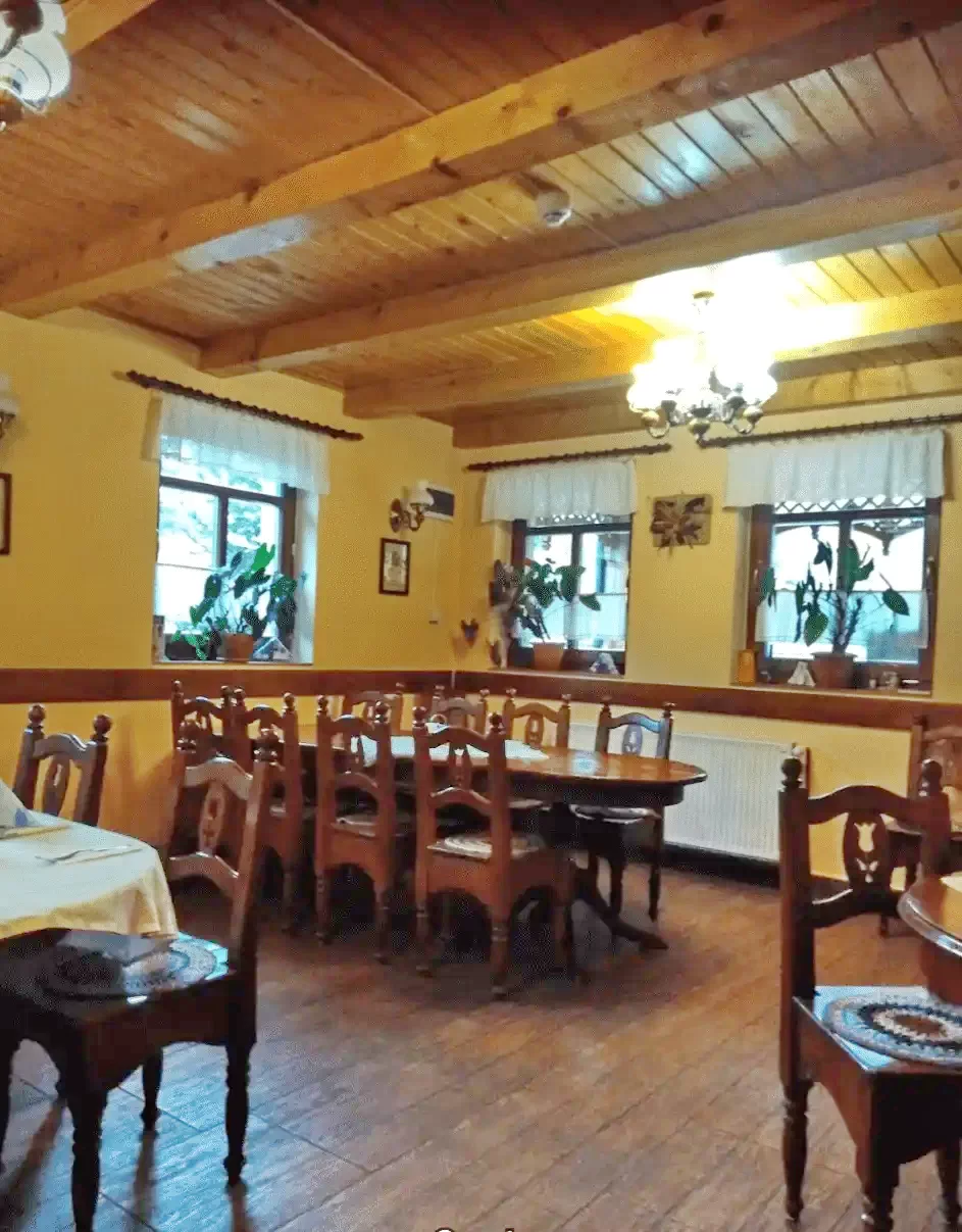 Lunca de Jos Cazare | Pensiune (K0929-2) Imaginea poate fi supusă drepturilor de autor. Se recomandă contactarea titularului drepturilor.