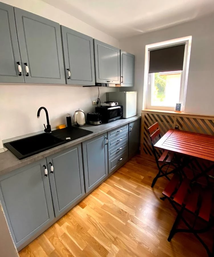 Gyimesközéplok Szállás | Hostel (K1111-3) A kép szerzői jogvédelem alatt állhat. Javasolt a kapcsolatfelvétel a jog tulajdonossal.