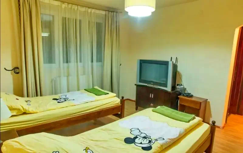 Lunca de Jos Cazare | Hostel (K1111-11) Imaginea poate fi supusă drepturilor de autor. Se recomandă contactarea titularului drepturilor. Lunca de Jos Cazare | Hostel (K1111-11) Imaginea poate fi supusă drepturilor de autor. Se recomandă contactarea titularului drepturilor.