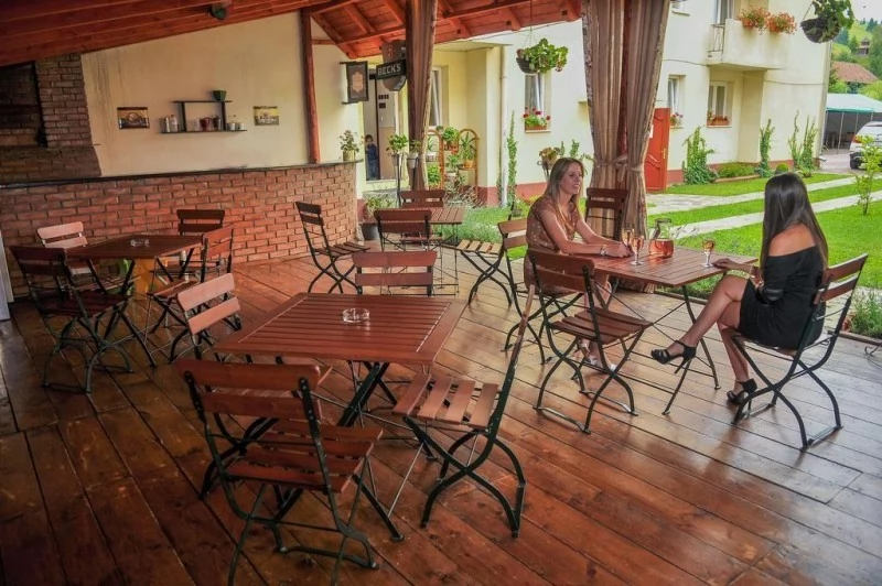 Gyimesközéplok Szállás | Hostel (K1111-26) A kép szerzői jogvédelem alatt állhat. Javasolt a kapcsolatfelvétel a jog tulajdonossal.