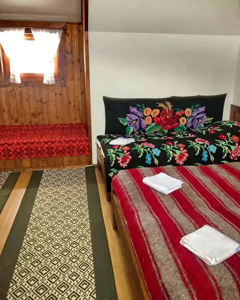 Lunca de Jos Cazare | Pensiune (K1262-18) Imaginea poate fi supusă drepturilor de autor. Se recomandă contactarea titularului drepturilor. Lunca de Jos Cazare | Pensiune (K1262-18) Imaginea poate fi supusă drepturilor de autor. Se recomandă contactarea titularului drepturilor.