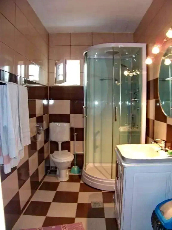 Borszék Szállás | Villa (K1239-16) A kép szerzői jogvédelem alatt állhat. Javasolt a kapcsolatfelvétel a jog tulajdonossal.