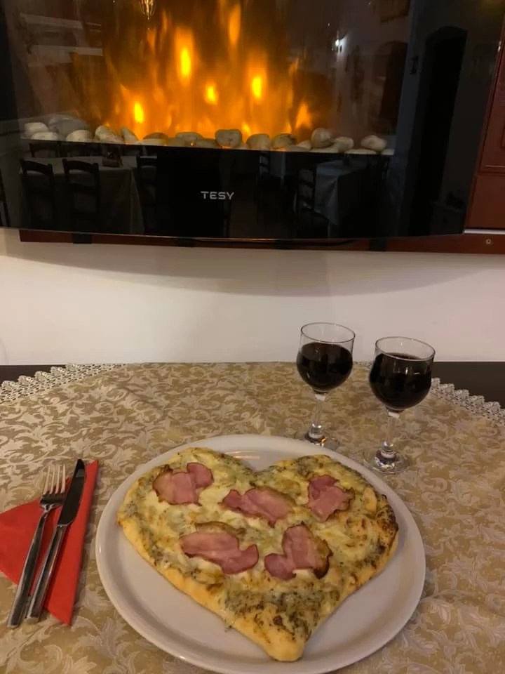 Karcfalva Szállás | Panzió (K0123-57) A kép szerzői jogvédelem alatt állhat. Javasolt a kapcsolatfelvétel a jog tulajdonossal.