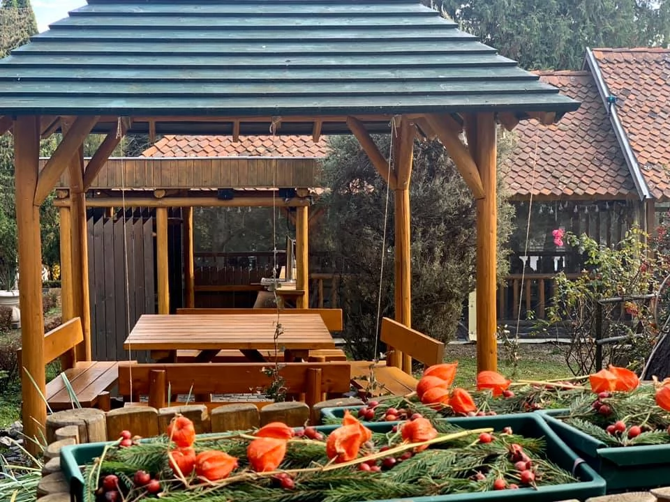 Sfântu Gheorghe Cazare | Hotel*** (K0066-42) Imaginea poate fi supusă drepturilor de autor. Se recomandă contactarea titularului drepturilor. Sfântu Gheorghe Cazare | Hotel*** (K0066-42) Imaginea poate fi supusă drepturilor de autor. Se recomandă contactarea titularului drepturilor.