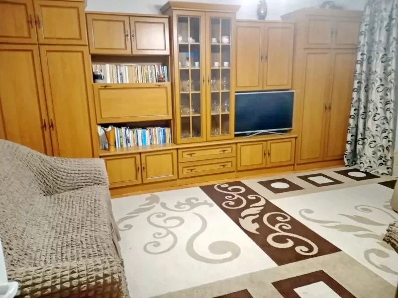 Sfântu Gheorghe Cazare | Apartament sau cameră de închiriat (K1419-5) Imaginea poate fi supusă drepturilor de autor. Se recomandă contactarea titularului drepturilor.