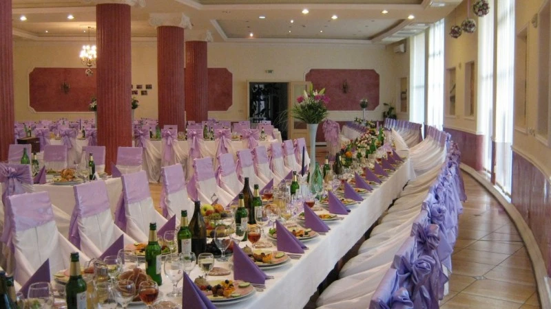 Szállás Sfântu-Gheorghe - Hotel & Restaurant Sugás *** | Sepsiszentgyörgy - Hotel & Restaurant Sugás ***. A kép szerzői jogvédelem alatt állhat. Javasolt a kapcsolatfelvétel a jog tulajdonossal.