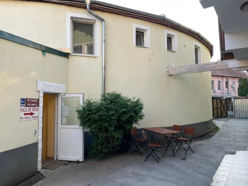 Sfântu Gheorghe Cazare | Hotel*** (K1569-13) Imaginea poate fi supusă drepturilor de autor. Se recomandă contactarea titularului drepturilor.