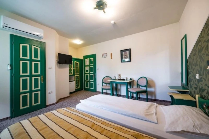 Szállás Sfântu-Gheorghe - Hotel & Restaurant Sugás *** | Sepsiszentgyörgy - Hotel & Restaurant Sugás ***. A kép szerzői jogvédelem alatt állhat. Javasolt a kapcsolatfelvétel a jog tulajdonossal.