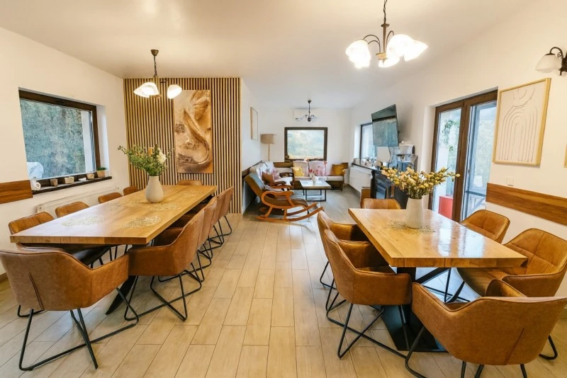 Colibița Cazare | Casă de oaspeți (K1280-12) Imaginea poate fi supusă drepturilor de autor. Se recomandă contactarea titularului drepturilor. Colibița Cazare | Casă de oaspeți (K1280-12) Imaginea poate fi supusă drepturilor de autor. Se recomandă contactarea titularului drepturilor.