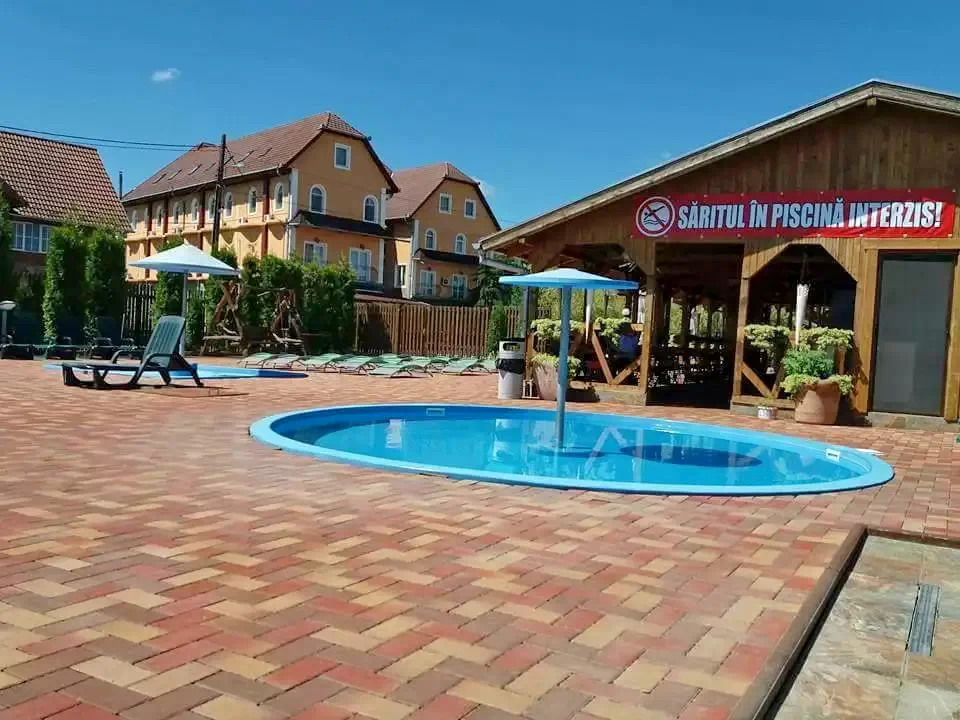 Sighișoara Cazare | Hotel*** (K1384-41) Imaginea poate fi supusă drepturilor de autor. Se recomandă contactarea titularului drepturilor. Sighișoara Cazare | Hotel*** (K1384-41) Imaginea poate fi supusă drepturilor de autor. Se recomandă contactarea titularului drepturilor.