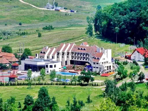 Szállás Danes - Hotel Denis*** | Dános – Denis Hotel***. A kép szerzői jogvédelem alatt állhat. Javasolt a kapcsolatfelvétel a jog tulajdonossal.