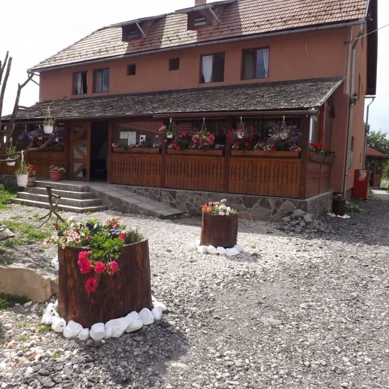 Covasna Cazare | Pensiune (K1443-27) Imaginea poate fi supusă drepturilor de autor. Se recomandă contactarea titularului drepturilor.