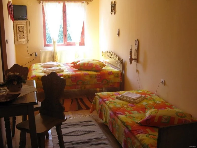 Covasna Cazare | Pensiune (K1443-45) Imaginea poate fi supusă drepturilor de autor. Se recomandă contactarea titularului drepturilor.