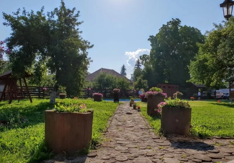 Kovászna Szállás | Panzió (K1443-55) A kép szerzői jogvédelem alatt állhat. Javasolt a kapcsolatfelvétel a jog tulajdonossal.