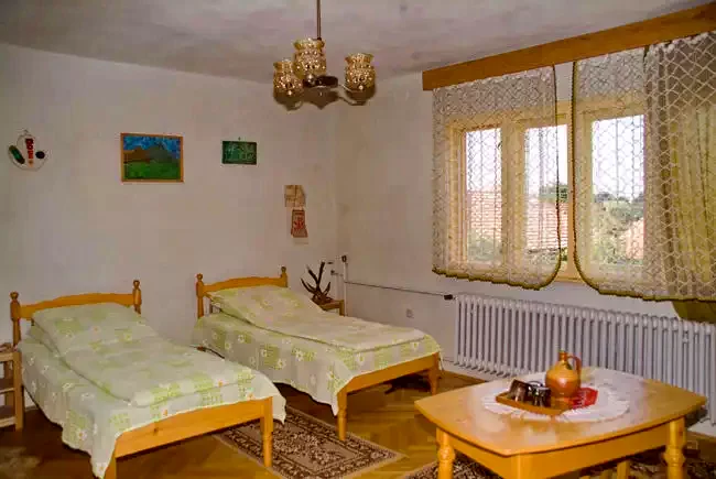 Kézdivásárhely Szállás | Panzió (K0146-5) A kép szerzői jogvédelem alatt állhat. Javasolt a kapcsolatfelvétel a jog tulajdonossal.