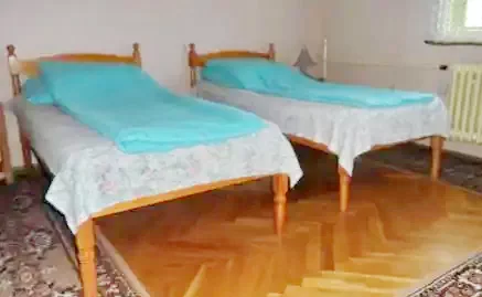 Târgu Secuiesc Cazare | Pensiune (K0146-10) Imaginea poate fi supusă drepturilor de autor. Se recomandă contactarea titularului drepturilor.