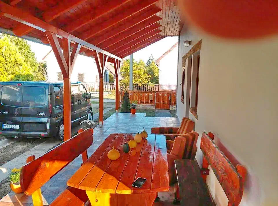 Cazare | Casă de oaspeți (K1059-32) Imaginea poate fi supusă drepturilor de autor. Se recomandă contactarea titularului drepturilor. Cazare | Casă de oaspeți (K1059-32) Imaginea poate fi supusă drepturilor de autor. Se recomandă contactarea titularului drepturilor.