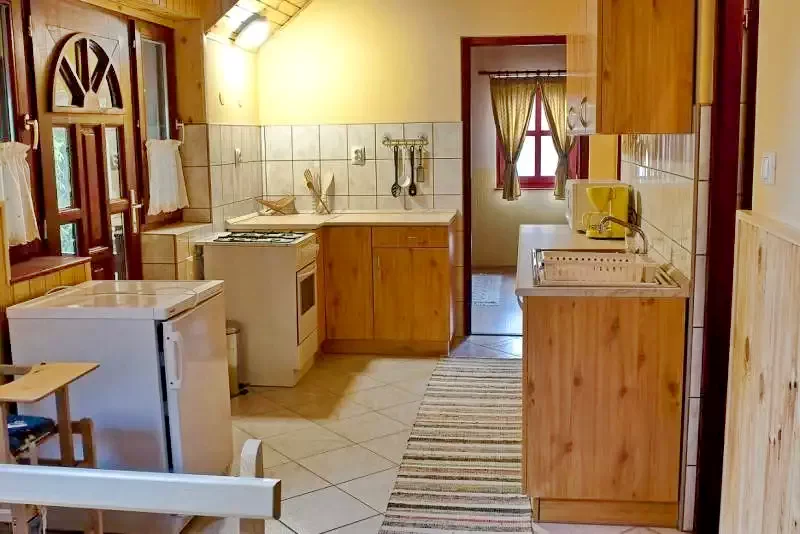 Kiskunmajsa Szállás | Vendégház (K1059-45) A kép szerzői jogvédelem alatt állhat. Javasolt a kapcsolatfelvétel a jog tulajdonossal.