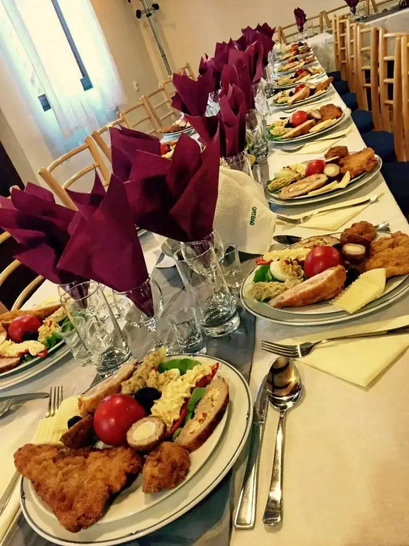 Kézdivásárhely Szállás | Panzió (K0597-4) A kép szerzői jogvédelem alatt állhat. Javasolt a kapcsolatfelvétel a jog tulajdonossal.