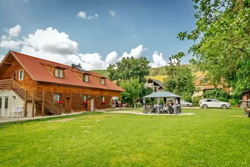 Kézdivásárhely Szállás | Panzió (K0597-21) A kép szerzői jogvédelem alatt állhat. Javasolt a kapcsolatfelvétel a jog tulajdonossal.