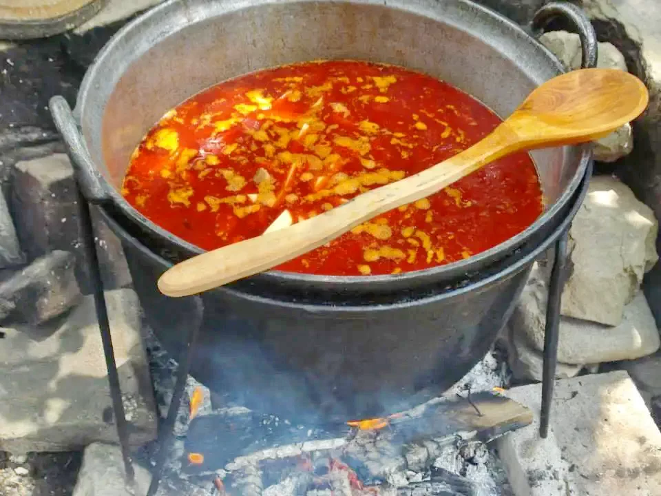 Kézdivásárhely Szállás | Panzió (K0597-25) A kép szerzői jogvédelem alatt állhat. Javasolt a kapcsolatfelvétel a jog tulajdonossal.