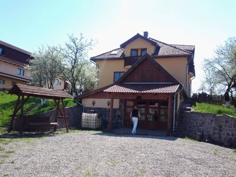 Târgu Secuiesc Cazare | Casă de oaspeți (K0642-14) Imaginea poate fi supusă drepturilor de autor. Se recomandă contactarea titularului drepturilor.