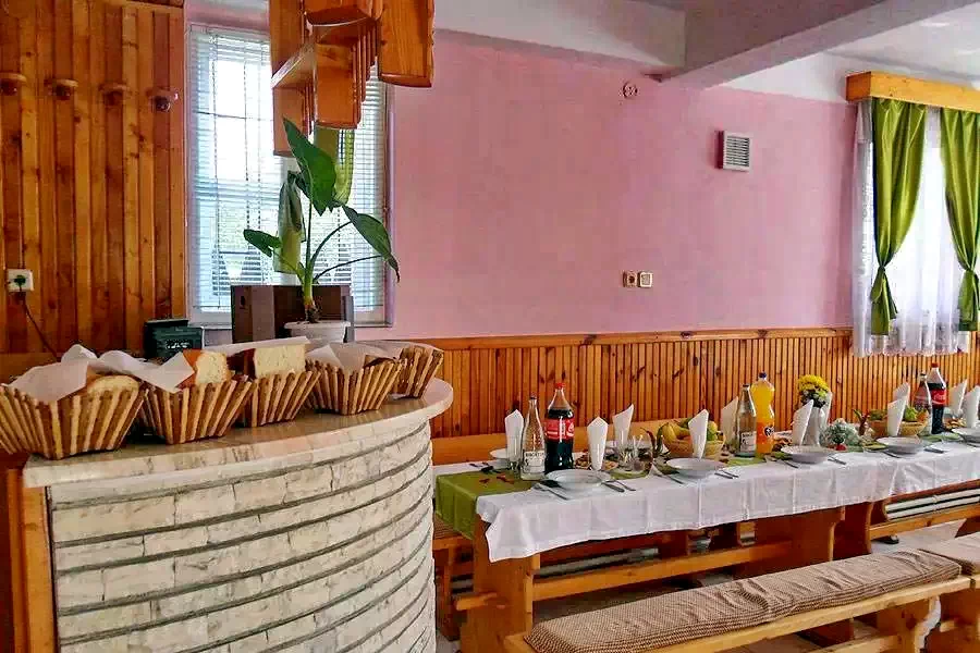 Kisbacon Szállás | Panzió (K1065-4) A kép szerzői jogvédelem alatt állhat. Javasolt a kapcsolatfelvétel a jog tulajdonossal.