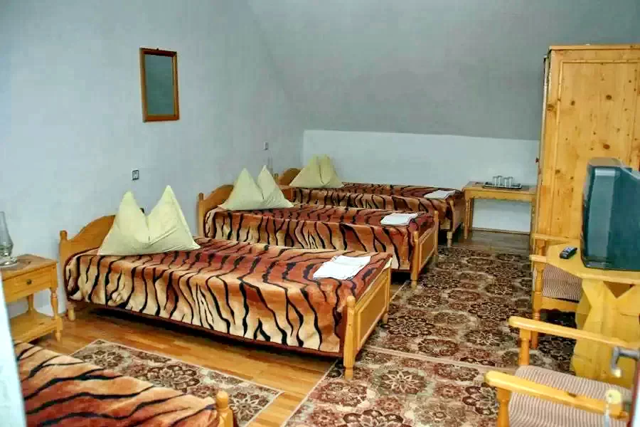 Kisbacon Szállás | Panzió (K1065-10) A kép szerzői jogvédelem alatt állhat. Javasolt a kapcsolatfelvétel a jog tulajdonossal.