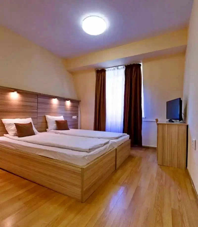 Sepsiszentgyörgy Szállás | Hostel (K0763-25) A kép szerzői jogvédelem alatt állhat. Javasolt a kapcsolatfelvétel a jog tulajdonossal.