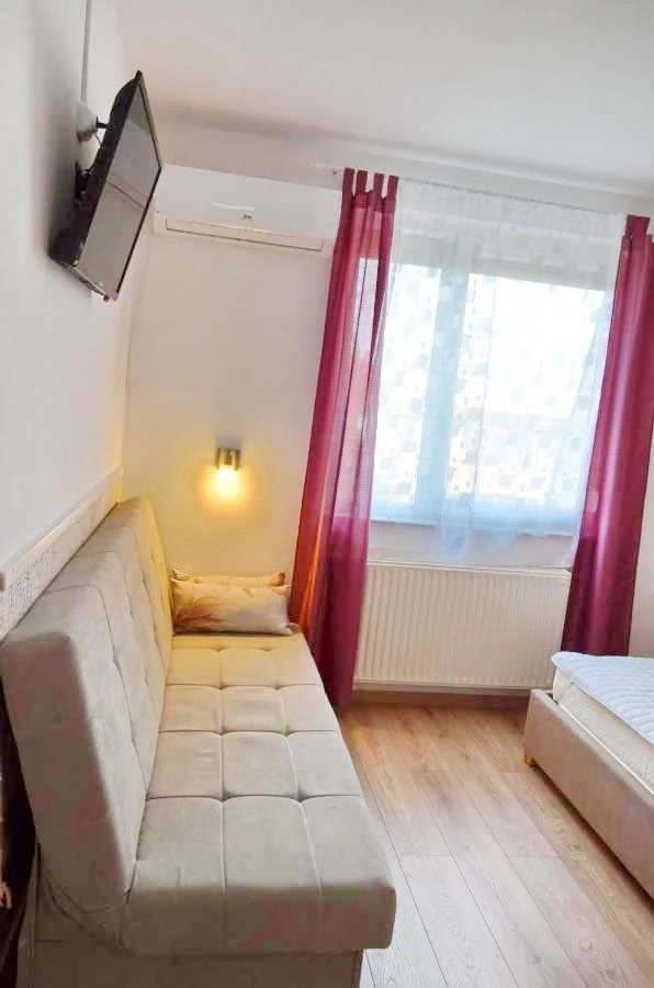 Cazare | Cabană (K0338-31) Imaginea poate fi supusă drepturilor de autor. Se recomandă contactarea titularului drepturilor. Cazare | Cabană (K0338-31) Imaginea poate fi supusă drepturilor de autor. Se recomandă contactarea titularului drepturilor.