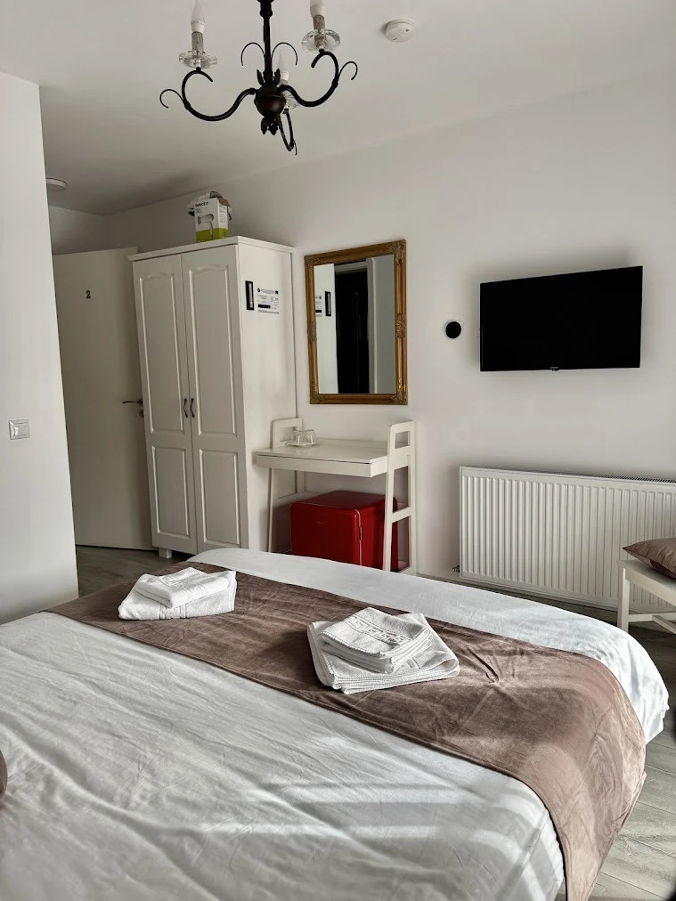 Felsőpián Szállás | Panzió (K1551-10) A kép szerzői jogvédelem alatt állhat. Javasolt a kapcsolatfelvétel a jog tulajdonossal. Felsőpián Szállás | Panzió (K1551-10) A kép szerzői jogvédelem alatt állhat. Javasolt a kapcsolatfelvétel a jog tulajdonossal.