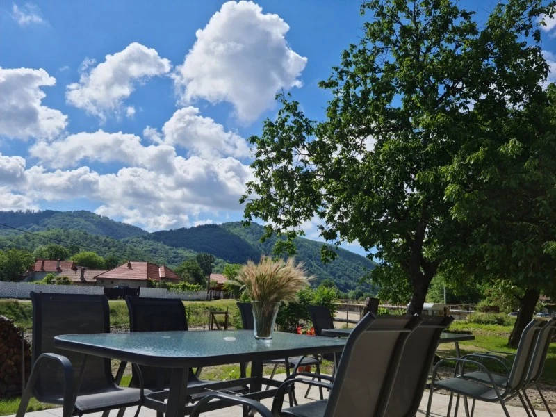 Felsőpián Szállás | Panzió (K1551-18) A kép szerzői jogvédelem alatt állhat. Javasolt a kapcsolatfelvétel a jog tulajdonossal. Felsőpián Szállás | Panzió (K1551-18) A kép szerzői jogvédelem alatt állhat. Javasolt a kapcsolatfelvétel a jog tulajdonossal.