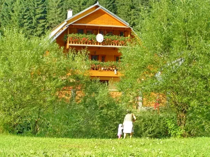 Arieșeni Cazare | Pensiune (K0491-1) Imaginea poate fi supusă drepturilor de autor. Se recomandă contactarea titularului drepturilor.