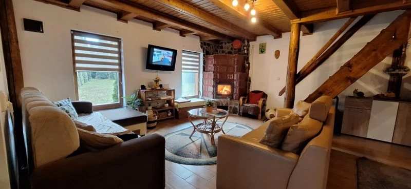 Sovata Cazare | Cabană (K0197-2) Imaginea poate fi supusă drepturilor de autor. Se recomandă contactarea titularului drepturilor. Sovata Cazare | Cabană (K0197-2) Imaginea poate fi supusă drepturilor de autor. Se recomandă contactarea titularului drepturilor.