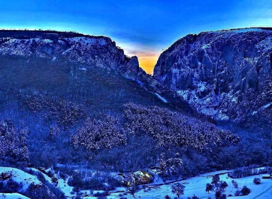 Turda Cazare | Pensiune (K0442-29) Imaginea poate fi supusă drepturilor de autor. Se recomandă contactarea titularului drepturilor.