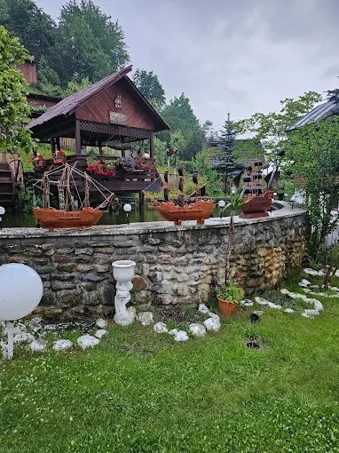  Szállás | Panzió (K1056-38) A kép szerzői jogvédelem alatt állhat. Javasolt a kapcsolatfelvétel a jog tulajdonossal.