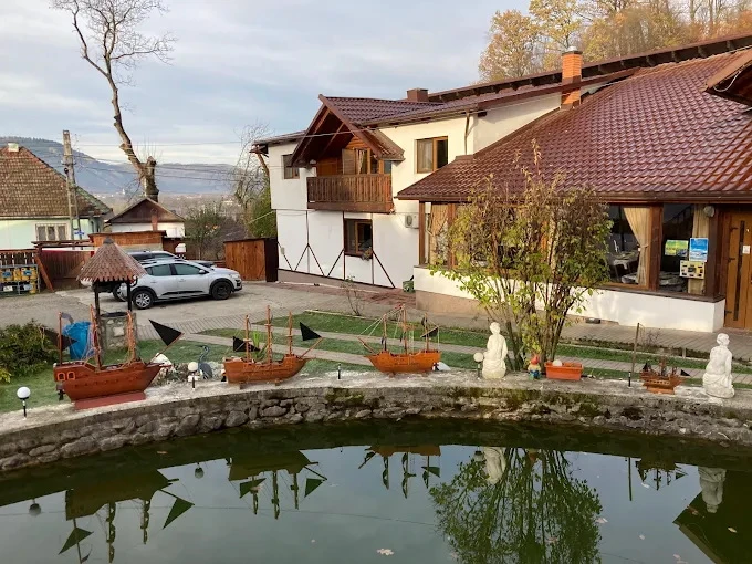 Vișeu de Sus Cazare | Pensiune (K1056-44) Imaginea poate fi supusă drepturilor de autor. Se recomandă contactarea titularului drepturilor. Vișeu de Sus Cazare | Pensiune (K1056-44) Imaginea poate fi supusă drepturilor de autor. Se recomandă contactarea titularului drepturilor.