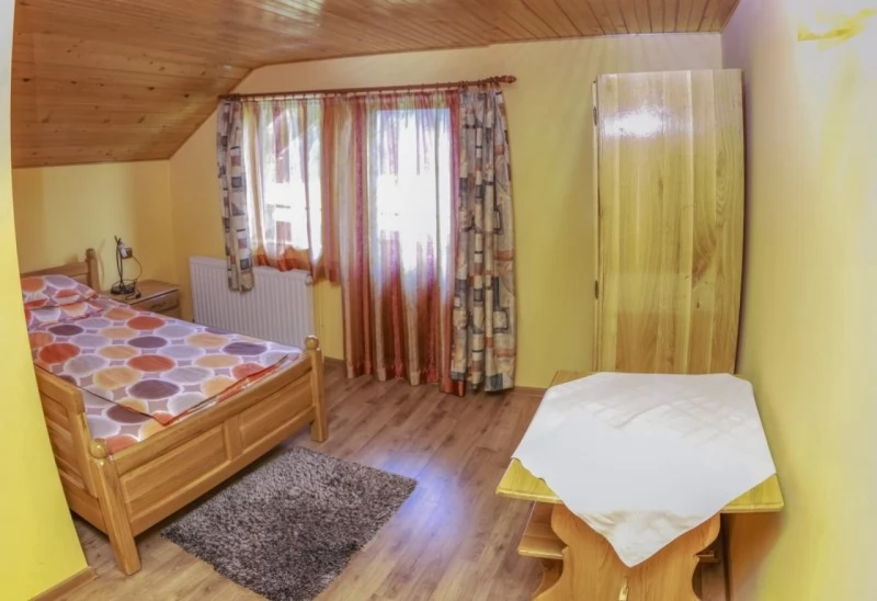 Smida Szállás | Panzió (K1245-31) A kép szerzői jogvédelem alatt állhat. Javasolt a kapcsolatfelvétel a jog tulajdonossal.