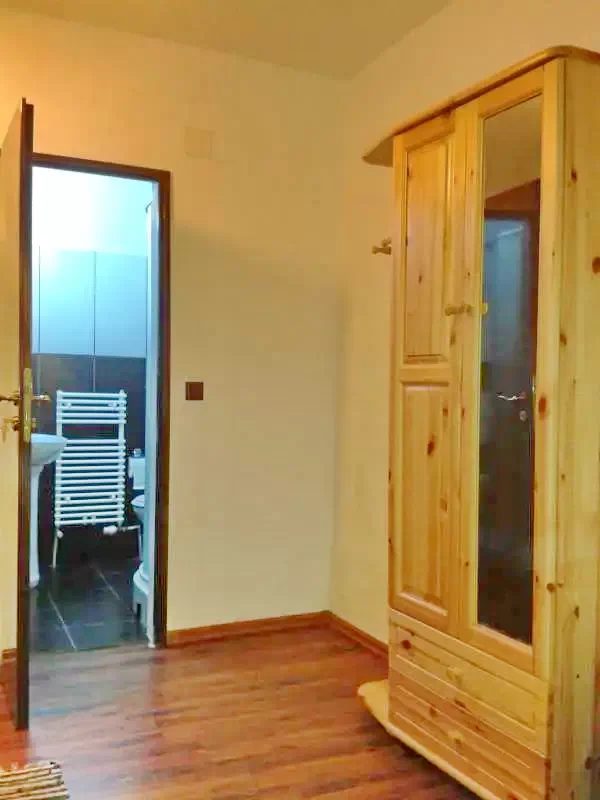 Pádis Szállás | Kulcsosház (K0306-26) A kép szerzői jogvédelem alatt állhat. Javasolt a kapcsolatfelvétel a jog tulajdonossal. Pádis Szállás | Kulcsosház (K0306-26) A kép szerzői jogvédelem alatt állhat. Javasolt a kapcsolatfelvétel a jog tulajdonossal.