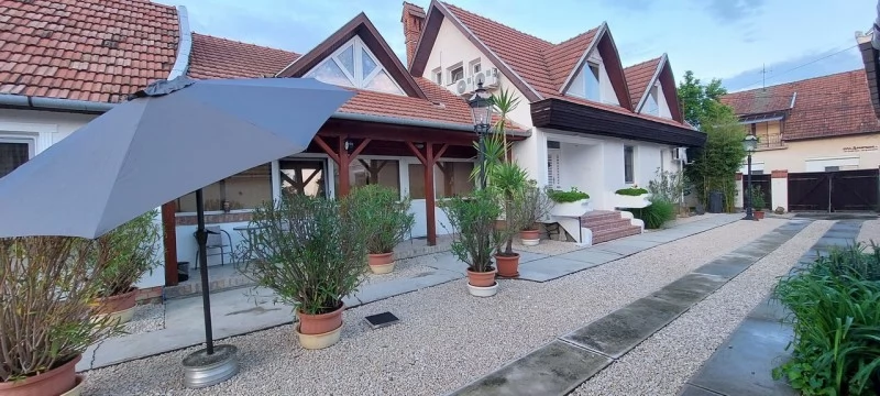 Jula Cazare | Casă de apartamente (K0203-25) Imaginea poate fi supusă drepturilor de autor. Se recomandă contactarea titularului drepturilor.