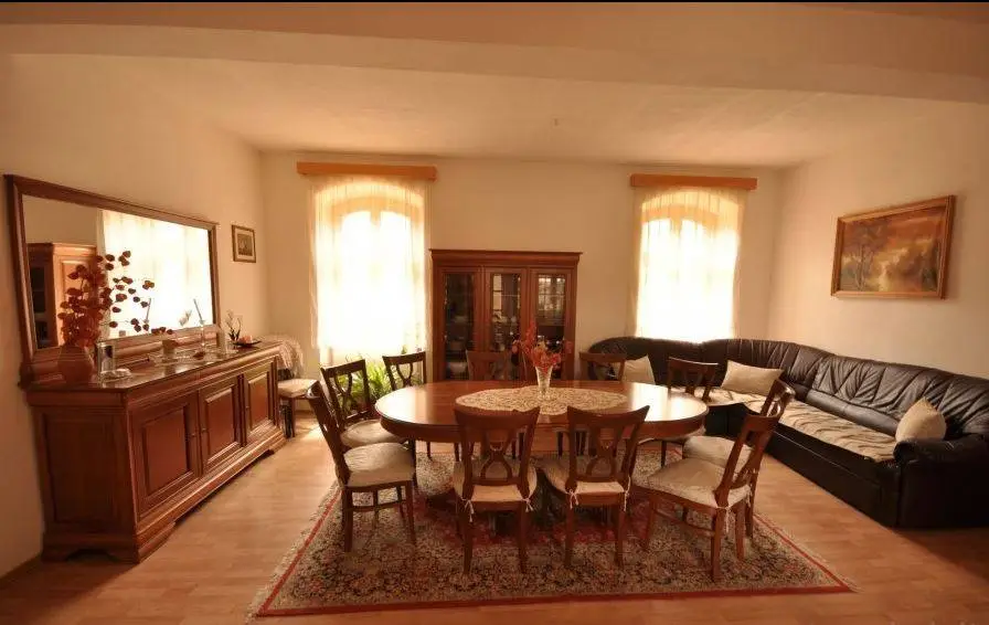 Târgu Secuiesc Cazare | Casă de oaspeți (K0615-6) Imaginea poate fi supusă drepturilor de autor. Se recomandă contactarea titularului drepturilor. Târgu Secuiesc Cazare | Casă de oaspeți (K0615-6) Imaginea poate fi supusă drepturilor de autor. Se recomandă contactarea titularului drepturilor.