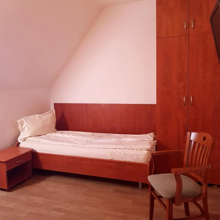 Marosvásárhely Szállás | Motel (K0661-23) A kép szerzői jogvédelem alatt állhat. Javasolt a kapcsolatfelvétel a jog tulajdonossal.